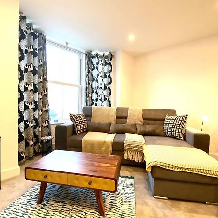 Stunning New Apartment Set In St Leonards On Sea Hollington  Экстерьер фото