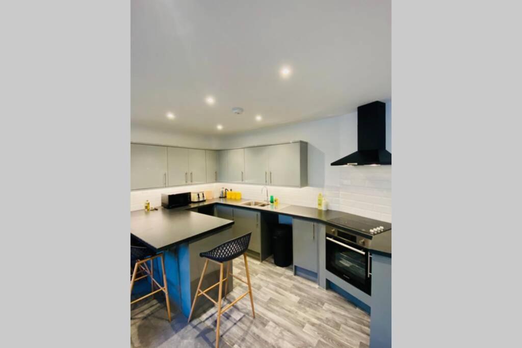 Stunning New Apartment Set In St Leonards On Sea Hollington  Экстерьер фото